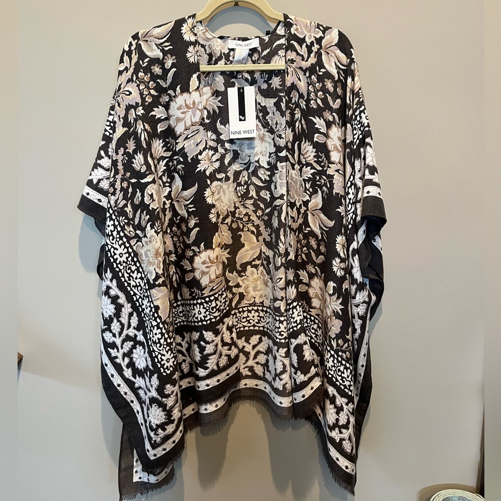 Nine West Dark Grey and Cream Floral Kimono